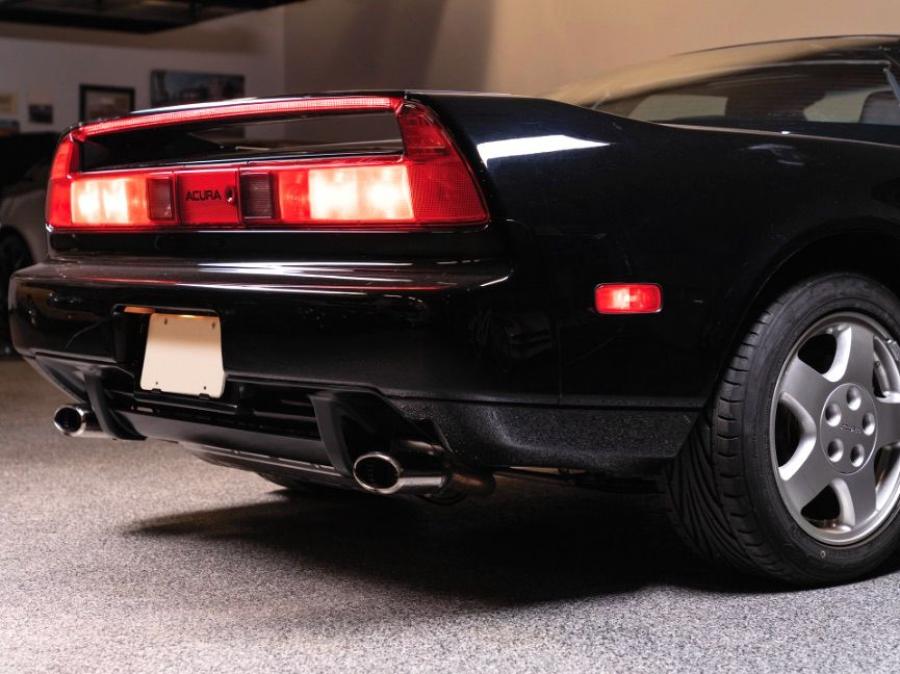 Детали экстерьера Acura NSX 1991 года  (фото 27 из 97)